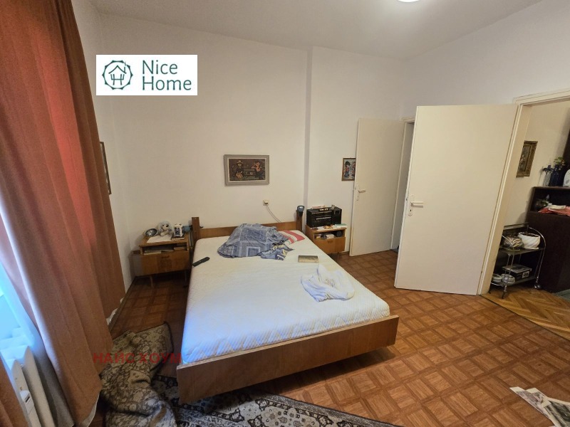 Продава 3-СТАЕН, гр. София, Център, снимка 3 - Апартаменти - 52388145