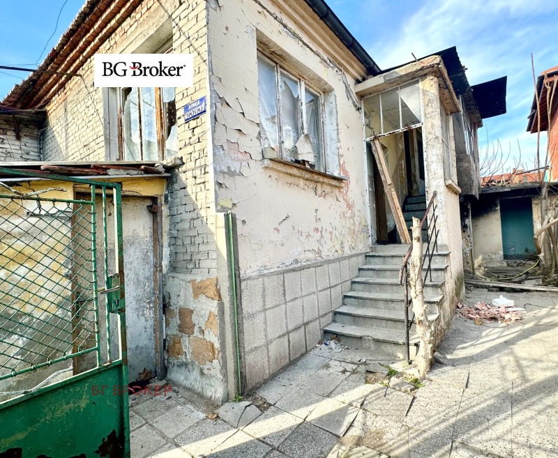 Продава КЪЩА, гр. Бургас, Победа