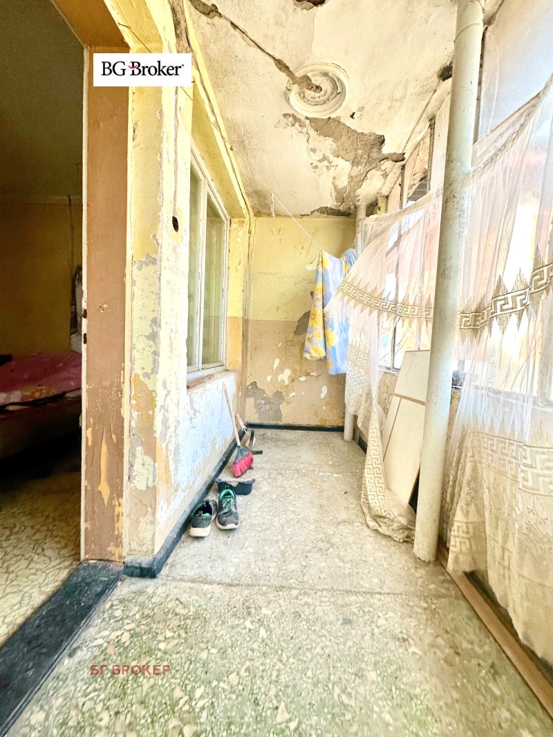 Продава КЪЩА, гр. Бургас, Победа, снимка 2 - Къщи - 52549377