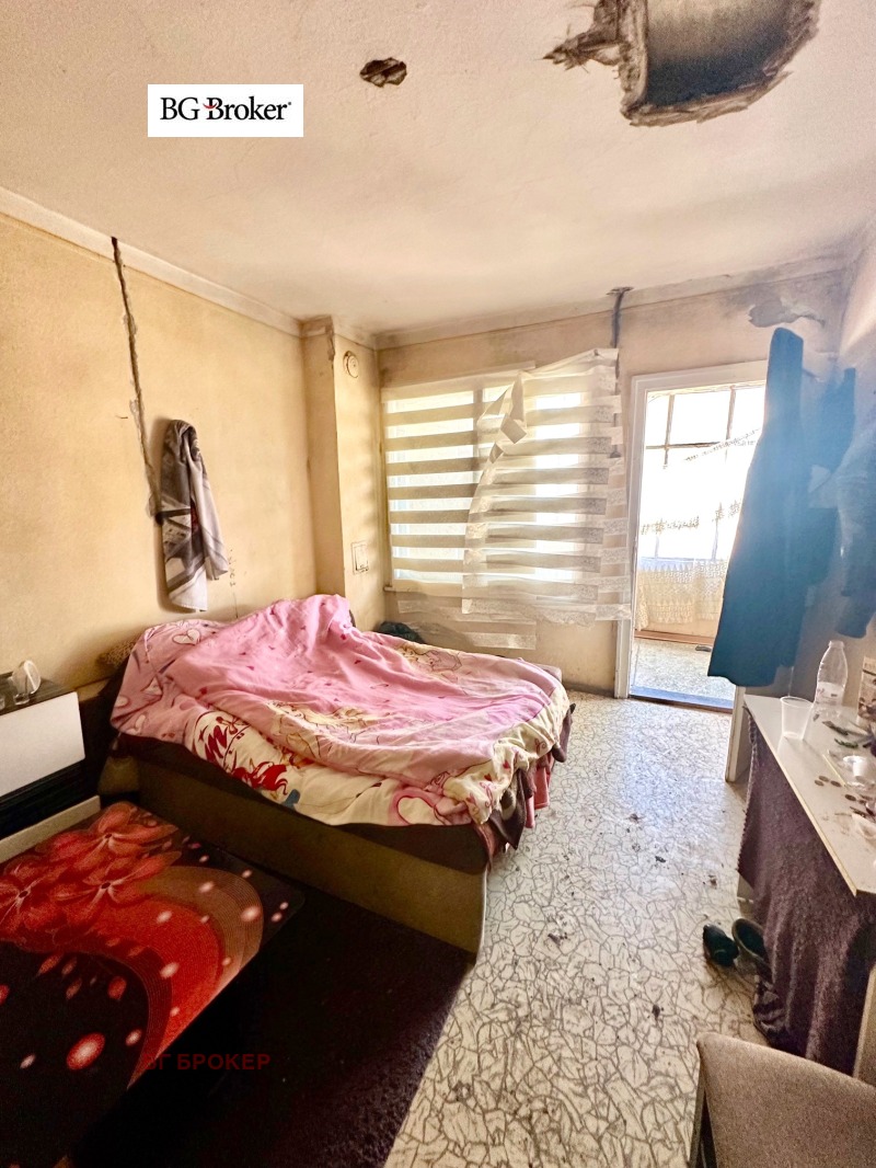 Продава КЪЩА, гр. Бургас, Победа, снимка 9 - Къщи - 52549377