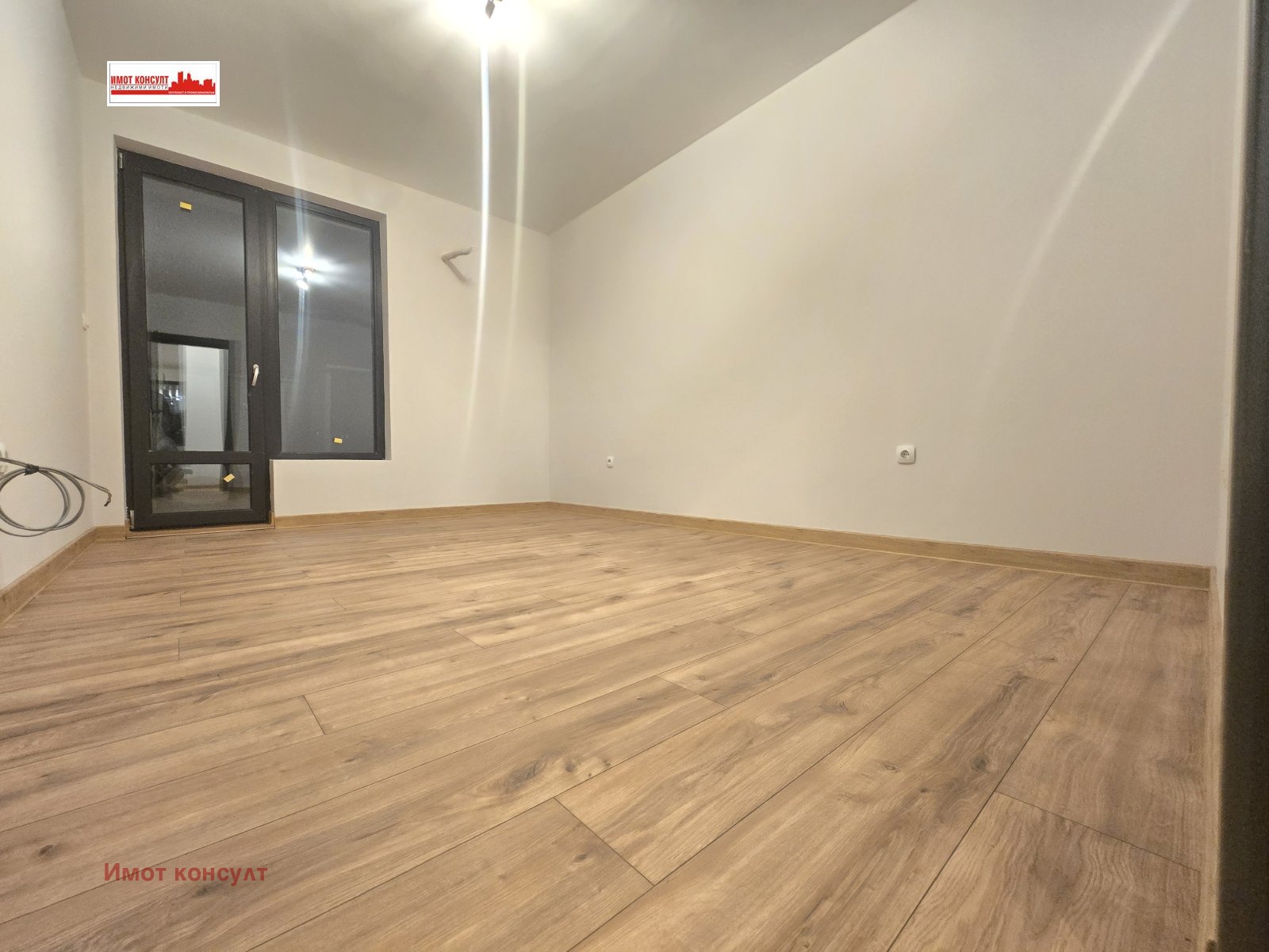 Продава 2-СТАЕН, гр. Пловдив, Кършияка, снимка 2 - Апартаменти - 53950172