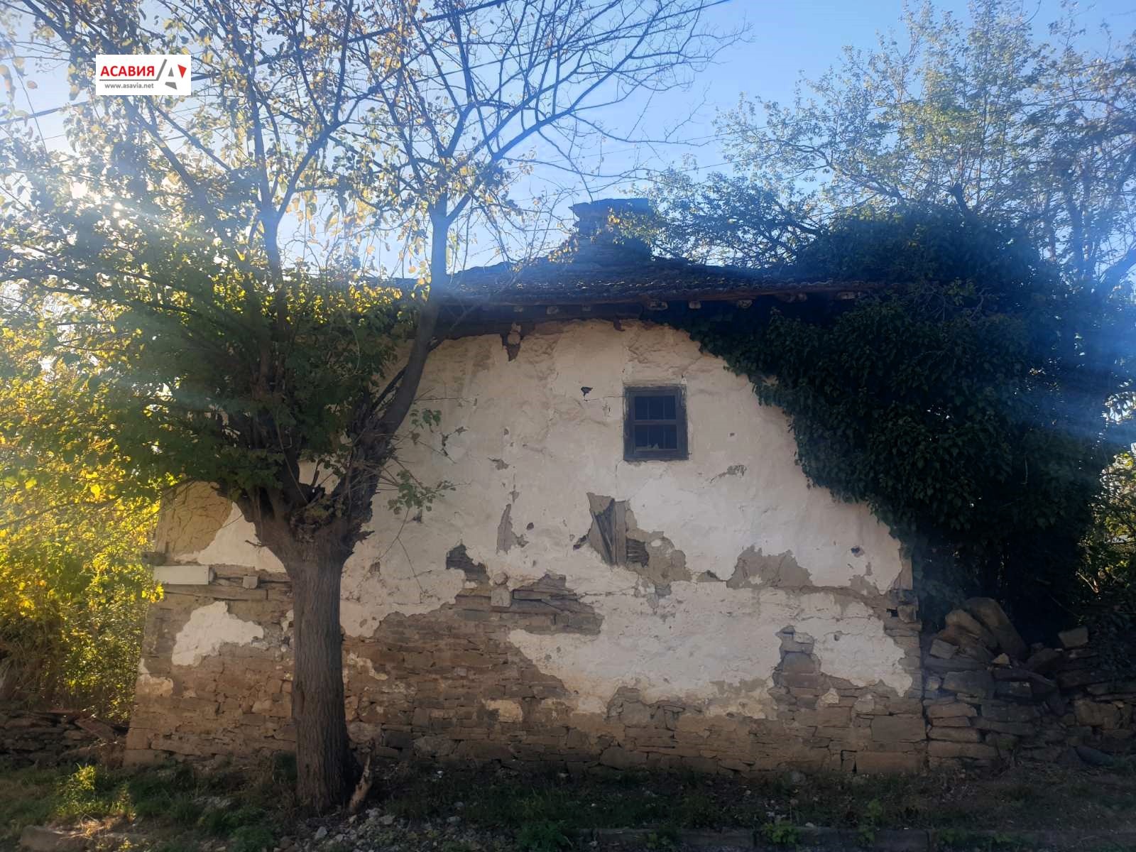 Продава КЪЩА, с. Горно Павликене, област Ловеч, снимка 2 - Къщи - 47765523