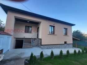 Продажба на имоти в с. Радотина, област София - изображение 3 