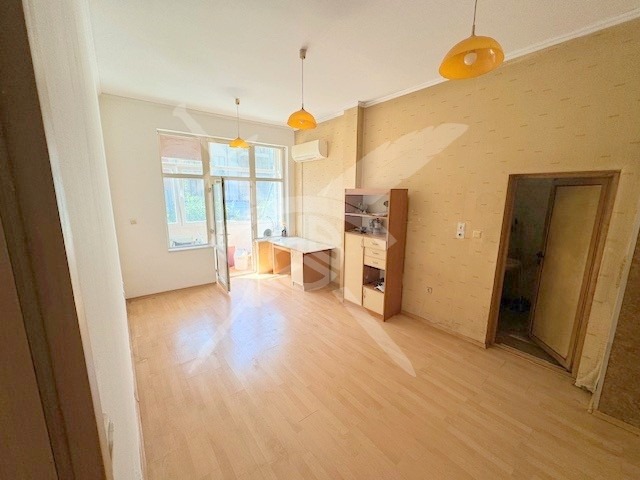 Te koop  2 slaapkamers Burgas , Vazrazjdane , 104 m² | 87869080 - afbeelding [8]