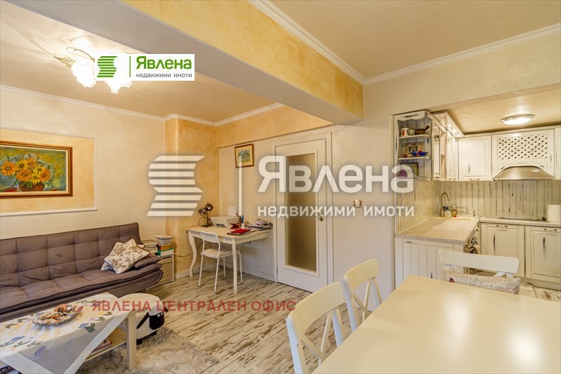 Продава 3-СТАЕН, гр. София, Стрелбище, снимка 2 - Aпартаменти - 47348392