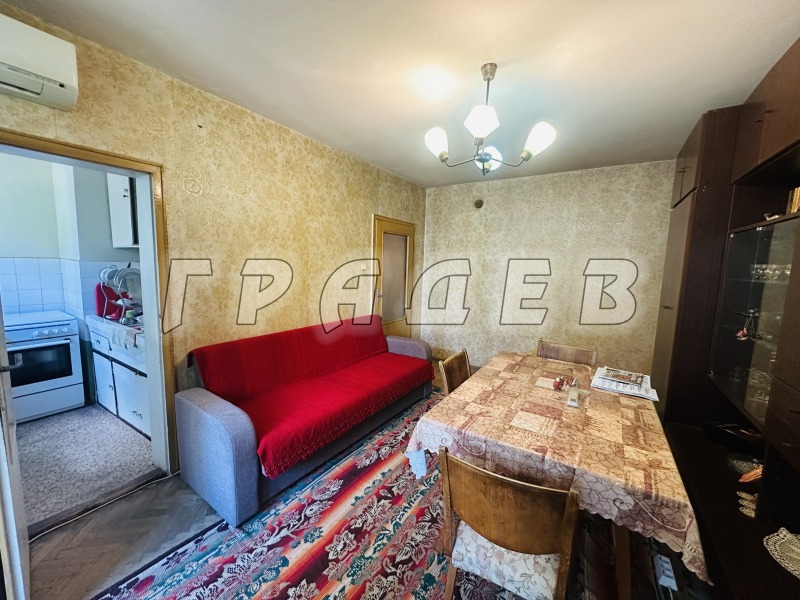 In vendita  2 camere da letto Ruse , Zdravets , 70 mq | 73633400 - Immagine [2]