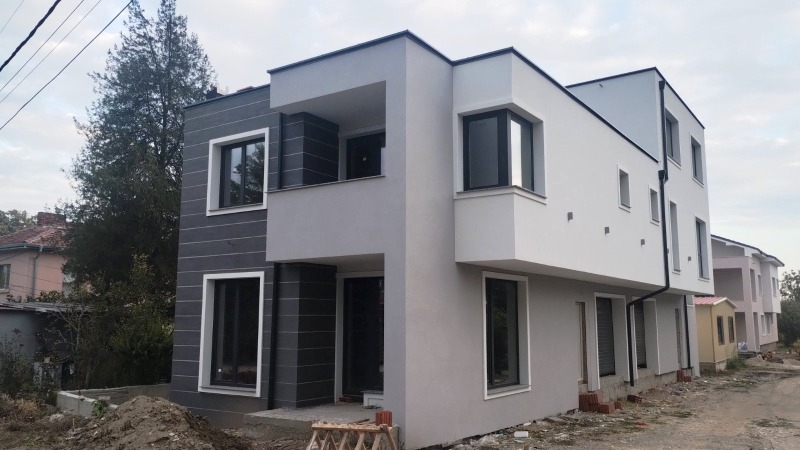 Продава КЪЩА в град Пловдив, Беломорски - 170 кв.м / 250 000 € » 488 957.50 лв.