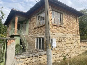 House Petrov dol, region Varna 1