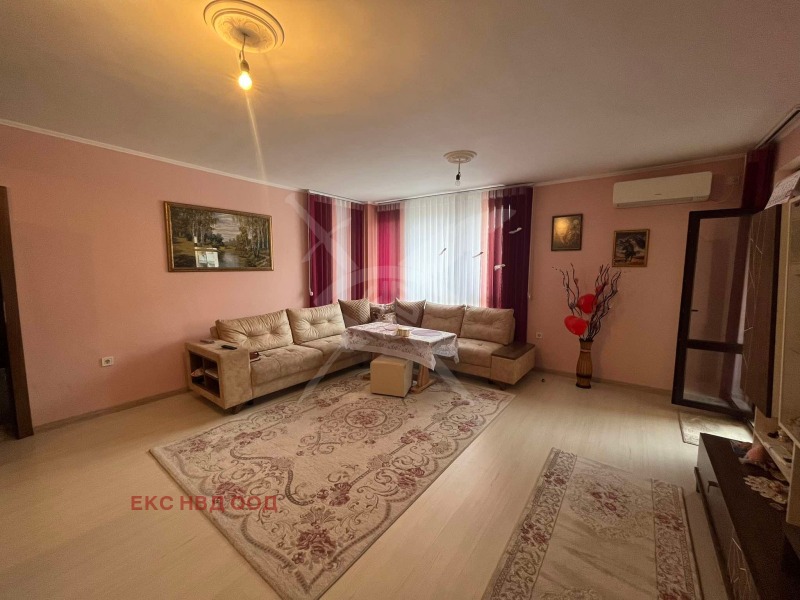 De vânzare  2 dormitoare Plovdiv , Ostromila , 120 mp | 55840842