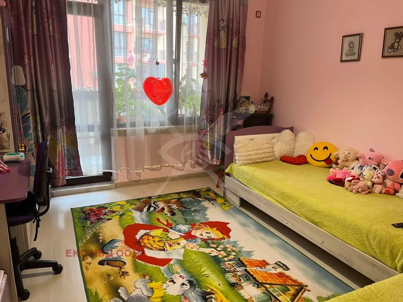 De vânzare  2 dormitoare Plovdiv , Ostromila , 120 mp | 55840842 - imagine [7]
