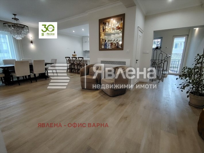 À vendre  Maison Varna , Gratska mahala , 266 m² | 76745794