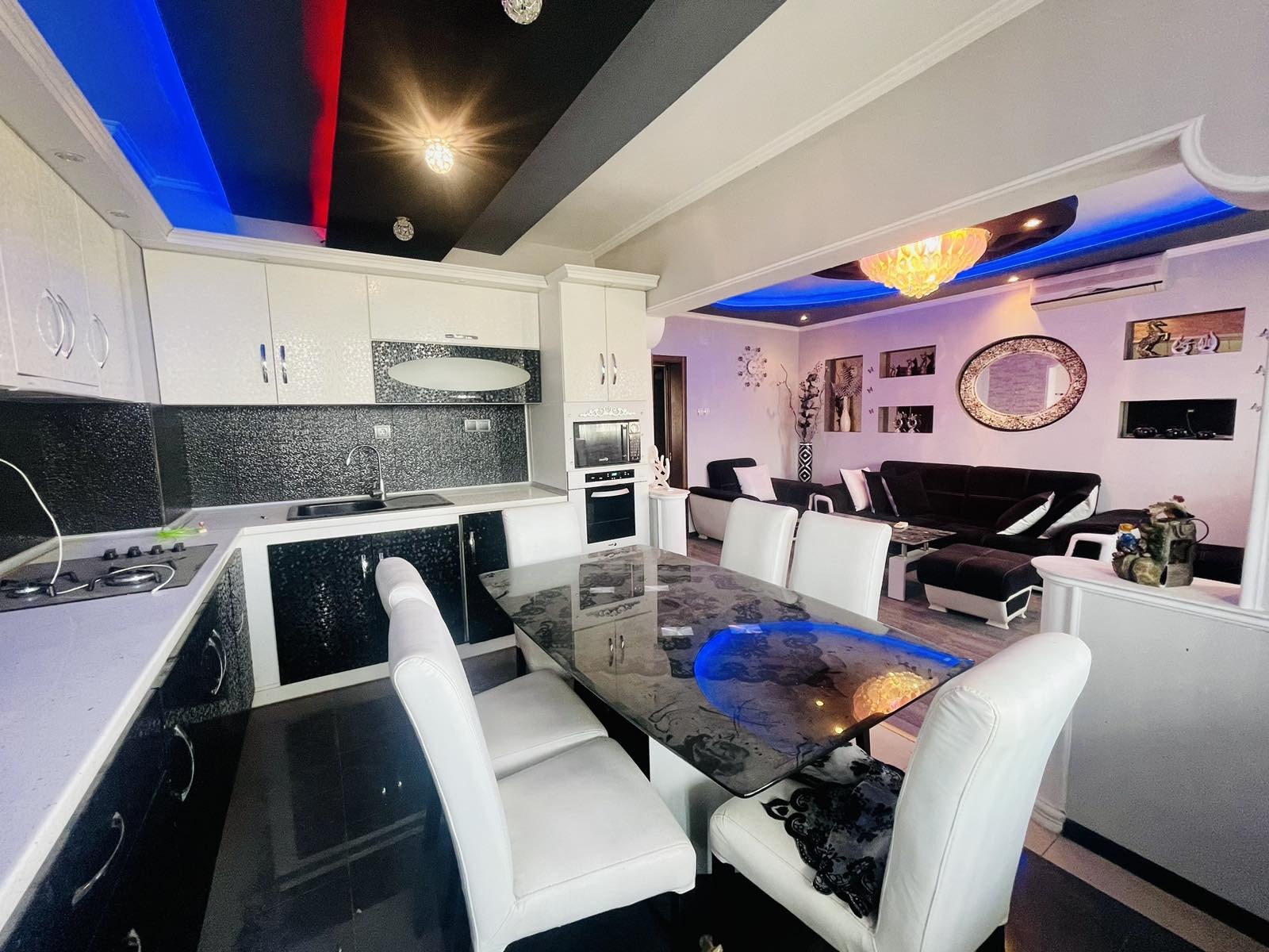 Продава 3-СТАЕН, гр. Шумен, Пазара, снимка 4 - Апартаменти - 54263973