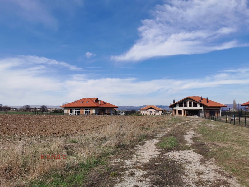 Продава ПАРЦЕЛ в област София, с. Хераково - 3600 кв.м / 90 000 € » 176 024.70 лв., К ЕНД С