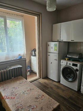 1 dormitor Țentâr, Pernic