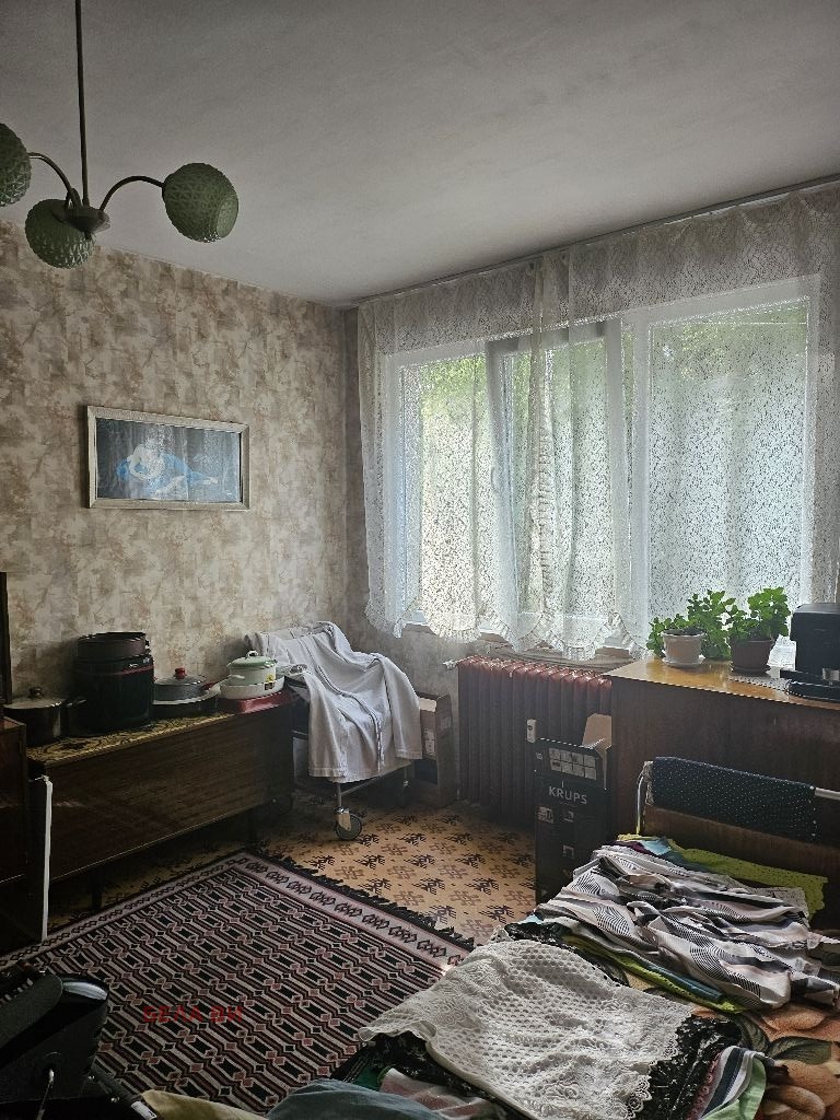 De vânzare  1 dormitor Pernic , Țentâr , 65 mp | 68602092 - imagine [4]