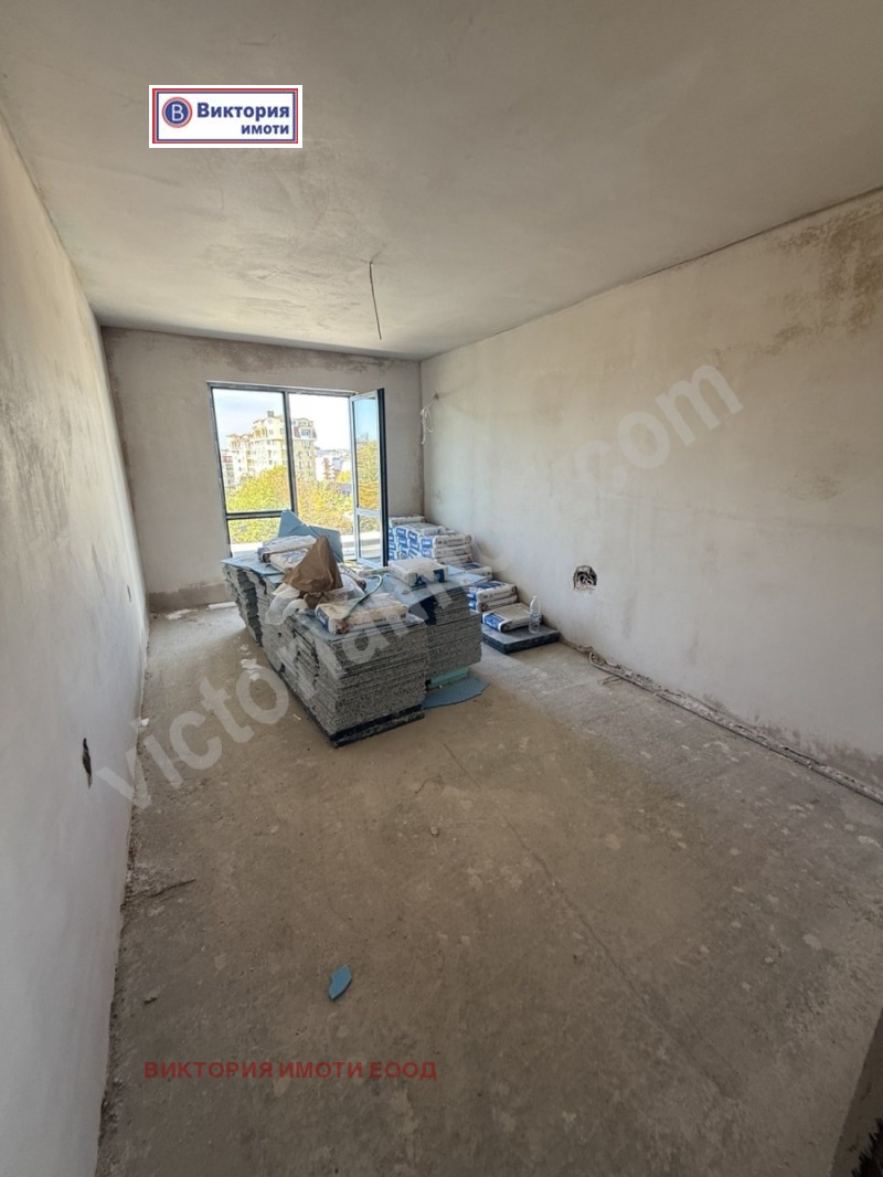 Продава 4-СТАЕН, гр. Велико Търново, Център, снимка 2 - Апартаменти - 50078691