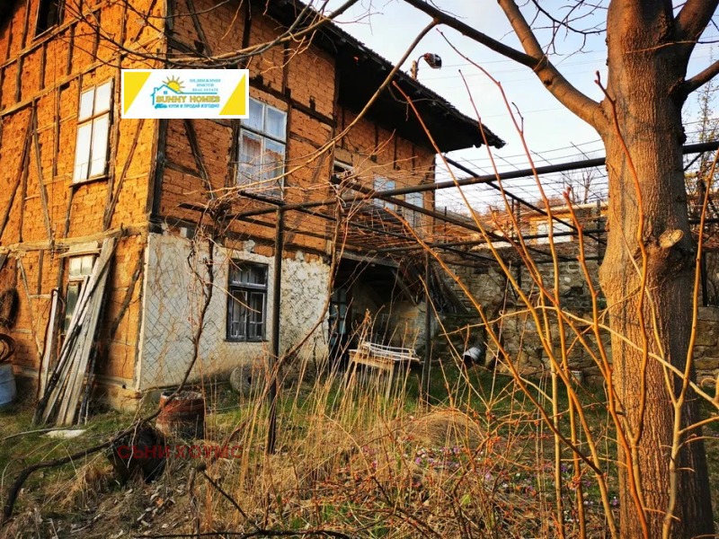 Продава КЪЩА, с. Черновръх, област Габрово, снимка 2 - Къщи - 44629524