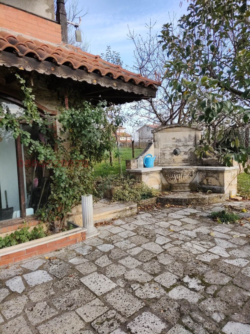 Продава  Къща област Разград , с. Малък Поровец , 360 кв.м | 10082969 - изображение [11]