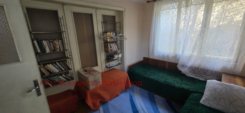 Продава КЪЩА, гр. Дупница, област Кюстендил, снимка 11 - Къщи - 52247015