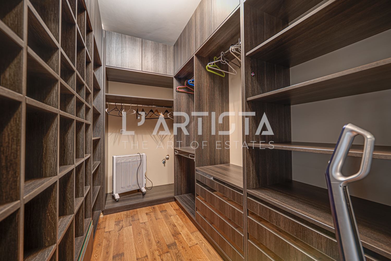 Продава МНОГОСТАЕН, гр. София, Борово, снимка 9 - Апартаменти - 56267583