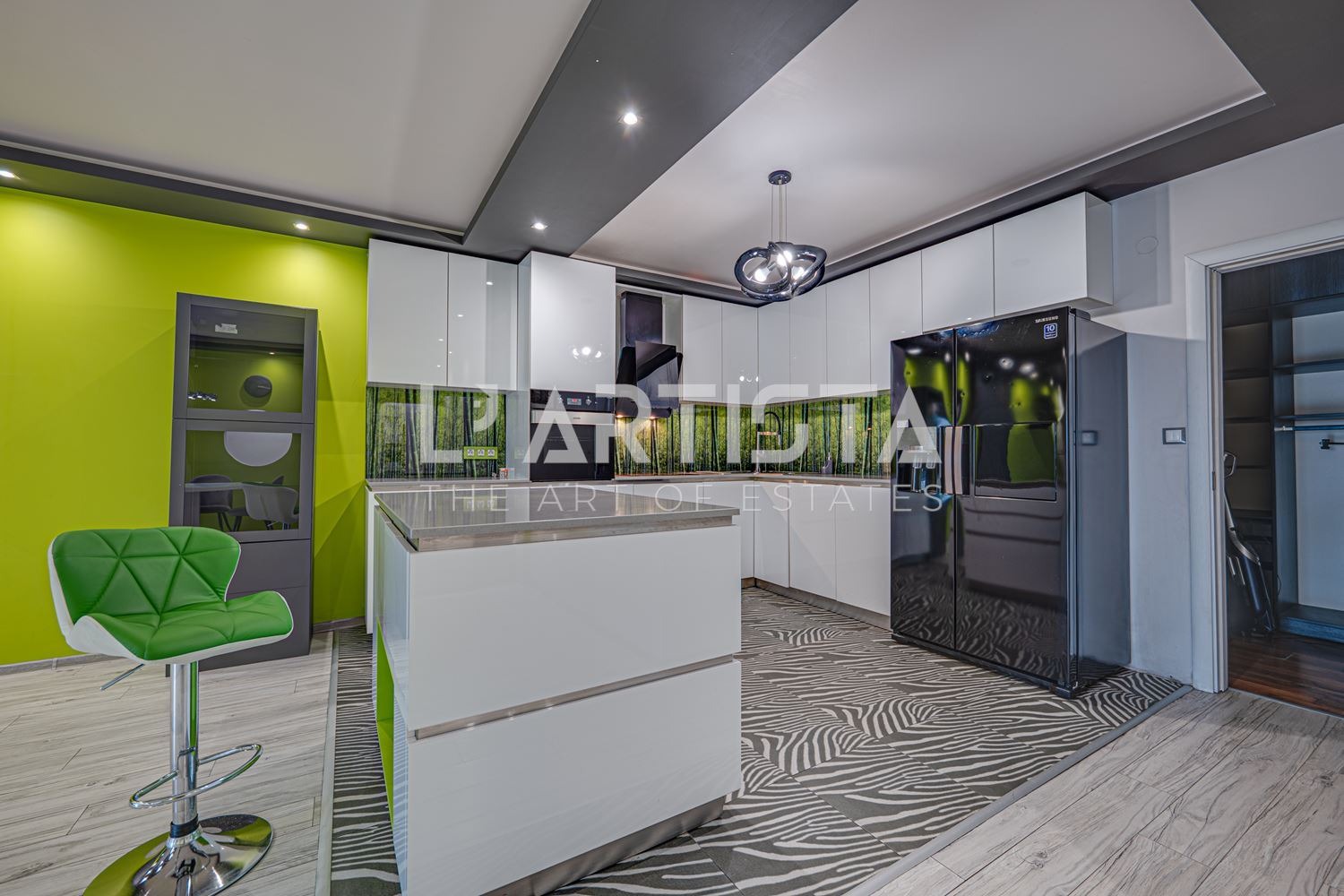 Продава МНОГОСТАЕН, гр. София, Борово, снимка 3 - Апартаменти - 56267583