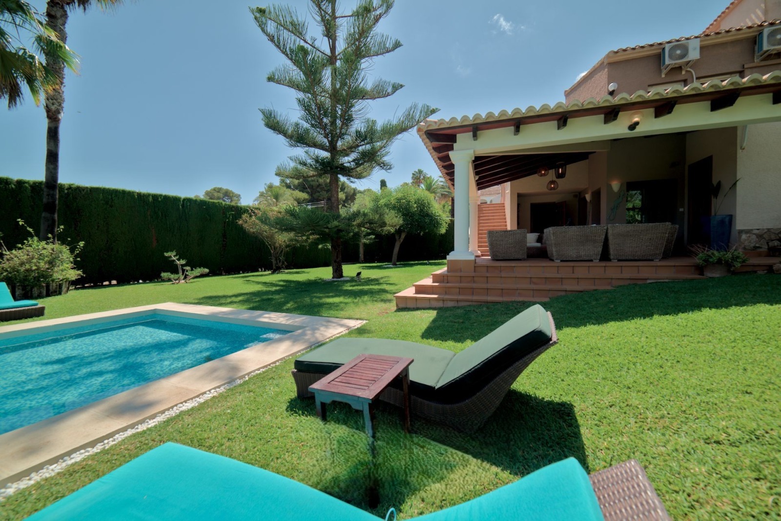 Продава ВИЛА, гр. Пловдив, Център, снимка 4 - Вили - 54343865