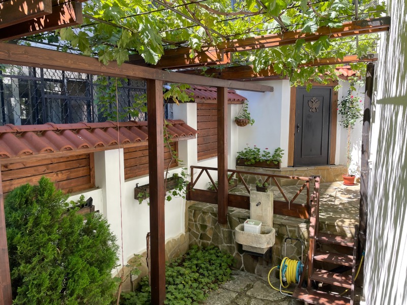 Продава  Къща град Варна , Гръцка махала , 396 кв.м | 93257119