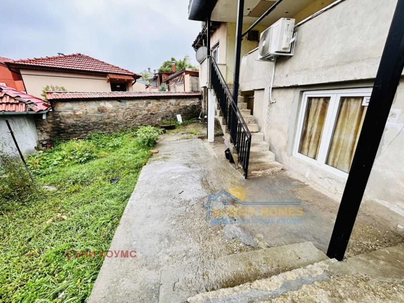 Продава КЪЩА, гр. Велико Търново, Света гора, снимка 2 - Къщи - 52649177