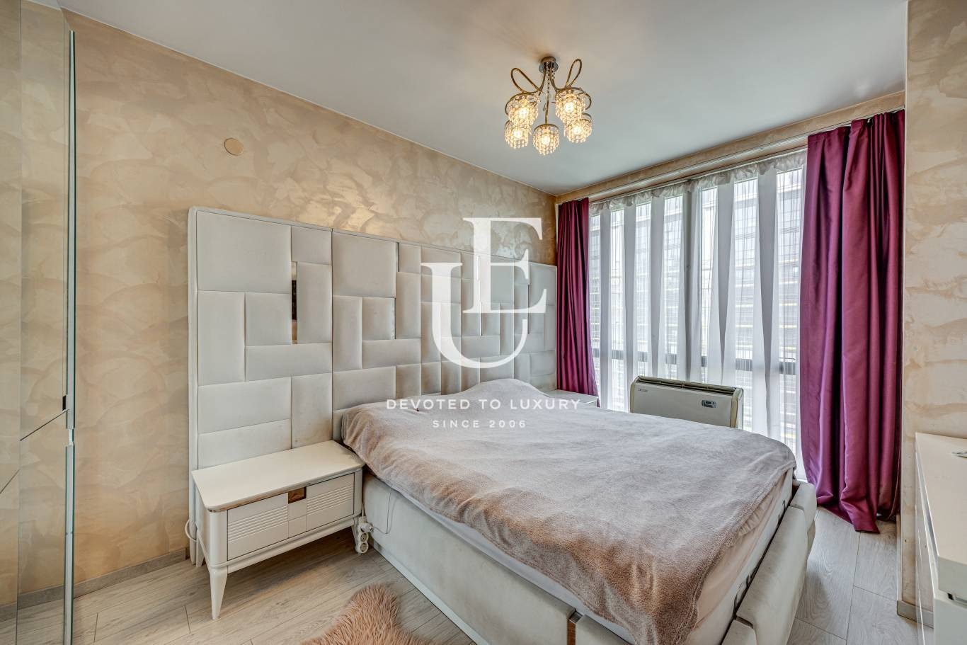 Продава 3-СТАЕН, гр. София, Център, снимка 2 - Апартаменти - 52075286