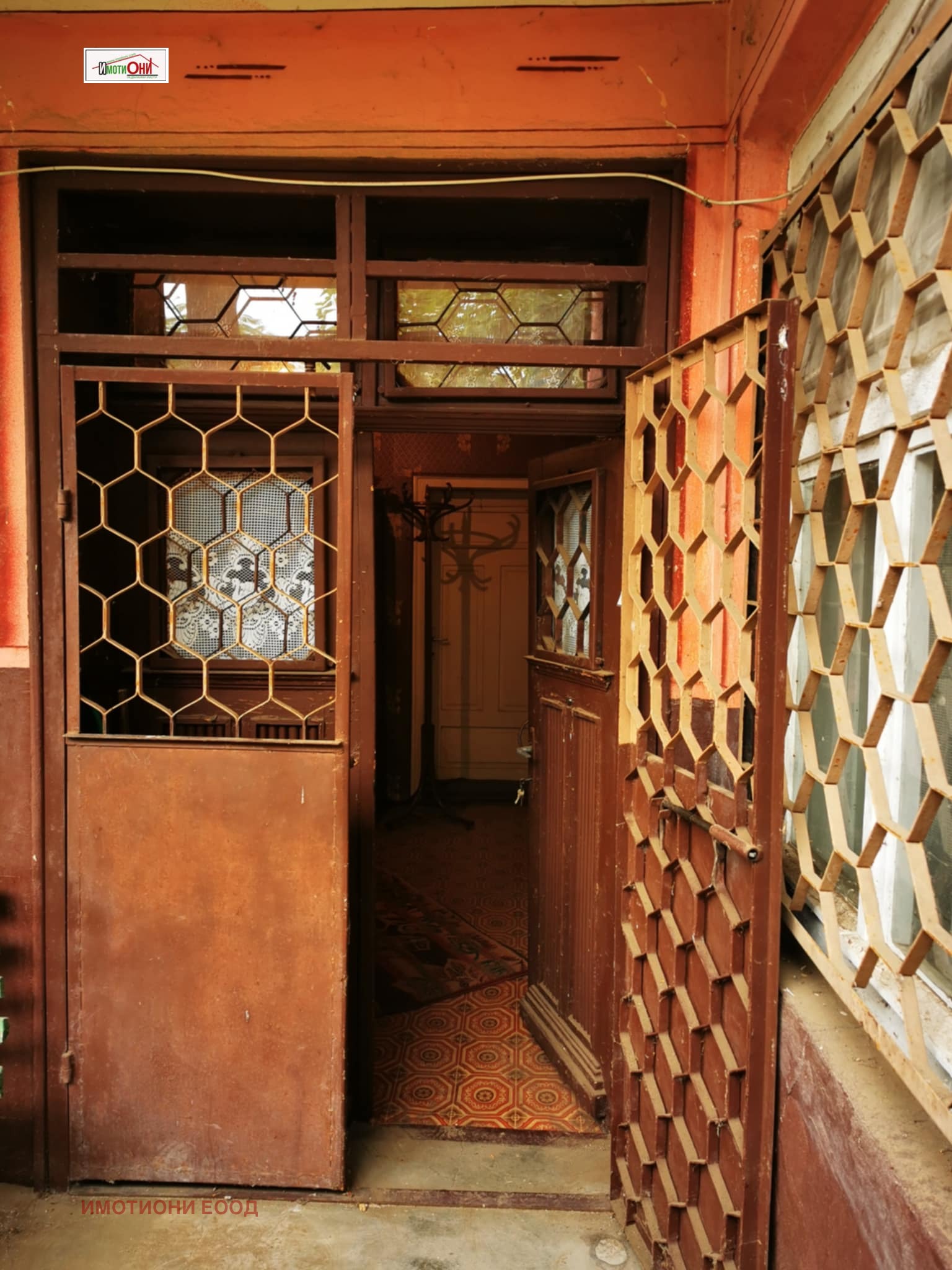 Продава КЪЩА, с. Бъзовец, област Монтана, снимка 4 - Къщи - 53933772