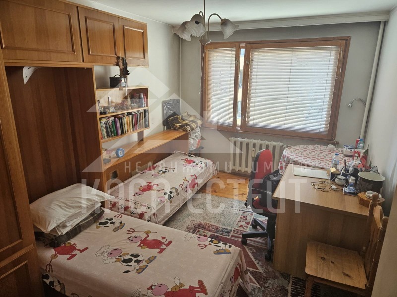 De vânzare  3 dormitoare Sofia , Hipodruma , 131 mp | 84575914 - imagine [9]