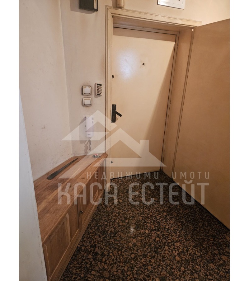 Продава 4-СТАЕН, гр. София, Хиподрума, снимка 2 - Aпартаменти - 47274730