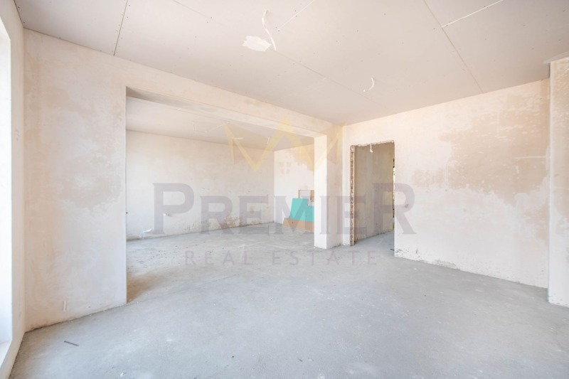 À vendre  Maisonnette Varna , Vinitsa , 240 m² | 52450356