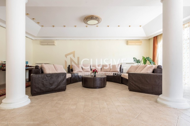 Till salu  Hus region Varna , Priselci , 1600 kvm | 21883060 - bild [8]