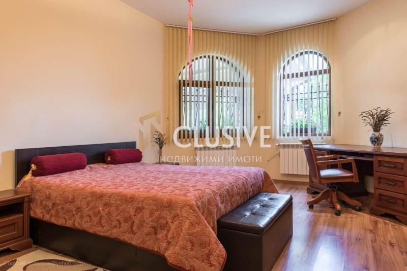 Till salu  Hus region Varna , Priselci , 1600 kvm | 21883060 - bild [12]