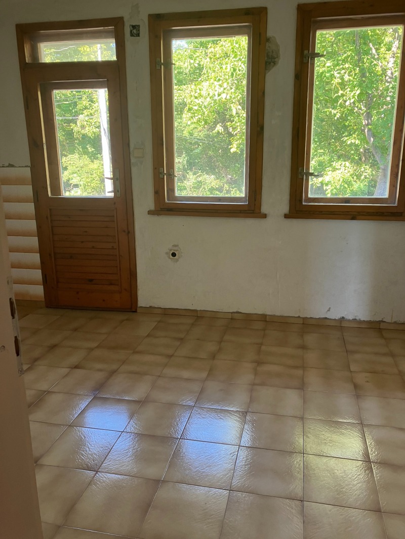 Продава  Къща град София , с. Кътина , 412 кв.м | 35017080 - изображение [4]