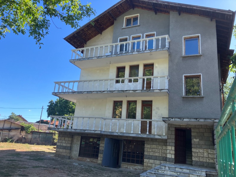 Продава  Къща град София , с. Кътина , 412 кв.м | 35017080