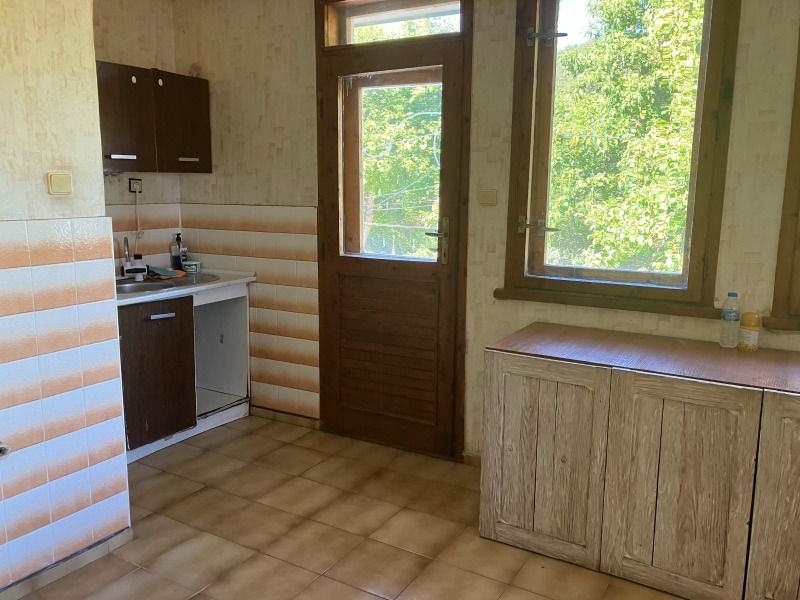 Продава  Къща град София , с. Кътина , 412 кв.м | 35017080 - изображение [5]