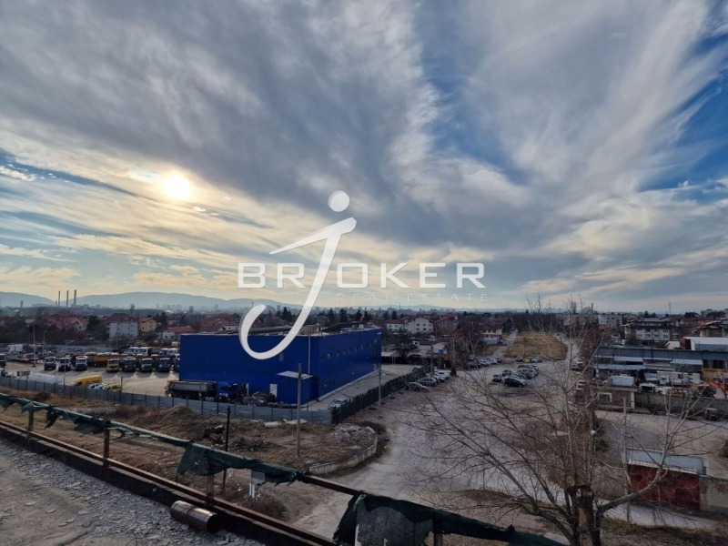 Продава ПРОМ. ПОМЕЩЕНИЕ, с. Бенковски, област София област, снимка 6 - Производствени сгради - 52271741