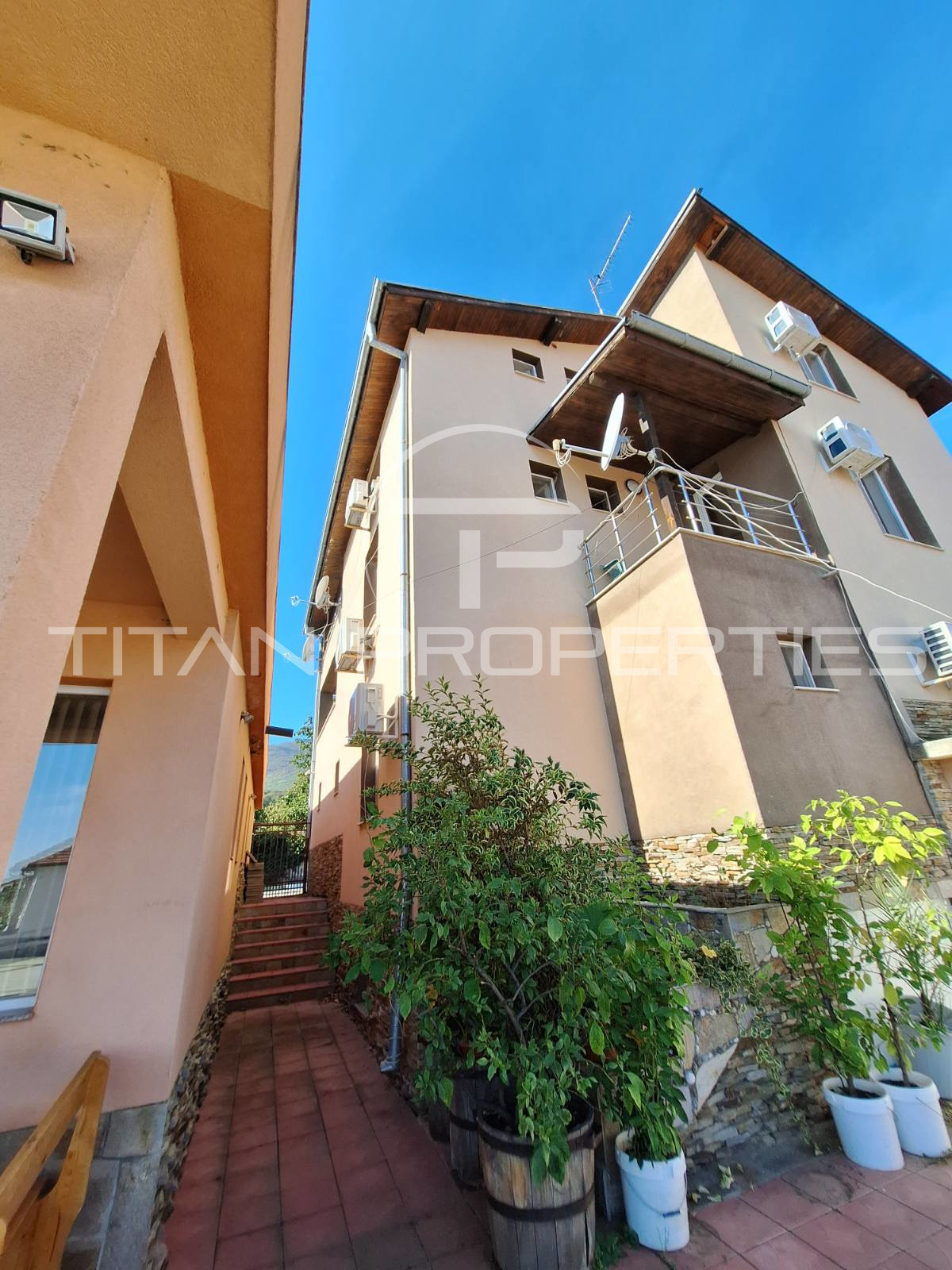 Продава ХОТЕЛ | Imot.bg — изображение 2