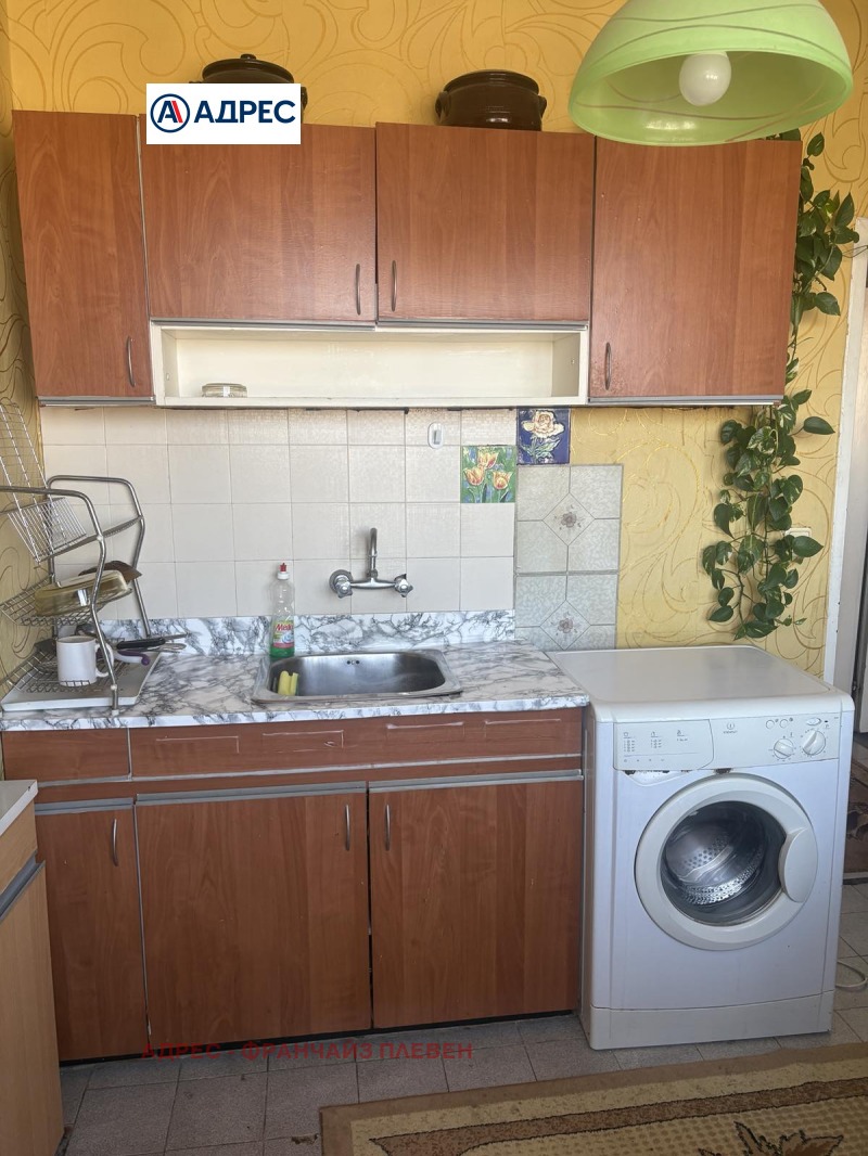 Продава 2-СТАЕН, гр. Плевен, Сторгозия, снимка 3 - Апартаменти - 52600314