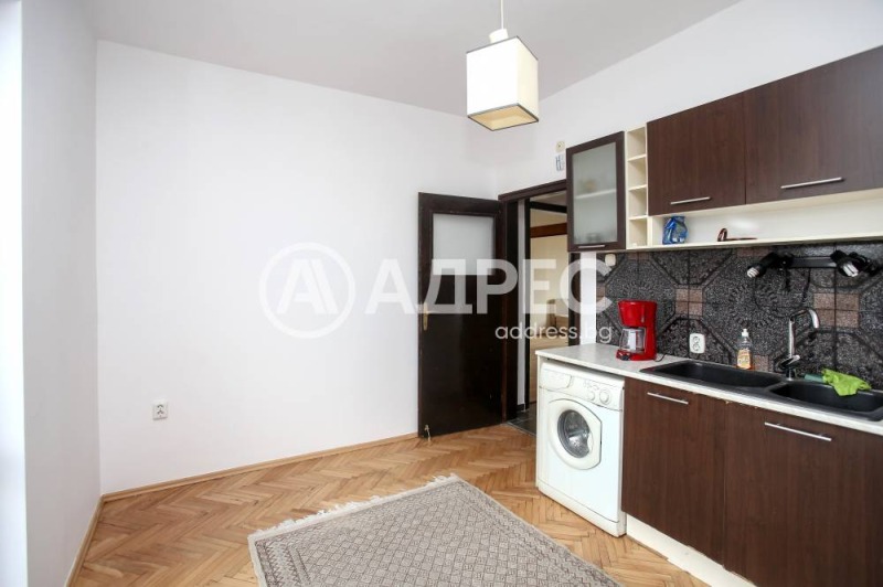 Eladó  2 hálószobás Sofia , Doktorski pametnik , 118 négyzetméter | 69910182 - kép [6]