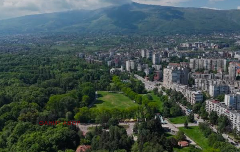 Продава  4-стаен, град София, Гоце Делчев •  350 000 € • ID 30809850 — holmes.bg - [1] 