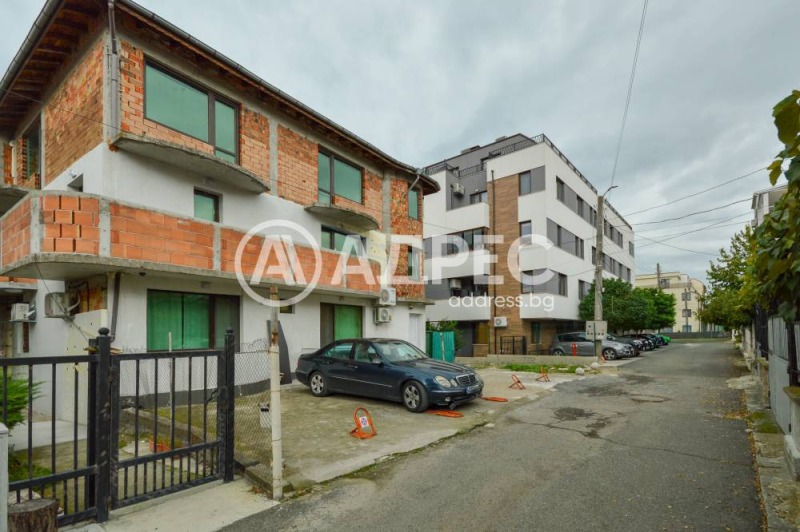 Продава КЪЩА, гр. Бургас, Сарафово, снимка 9 - Къщи - 52492364