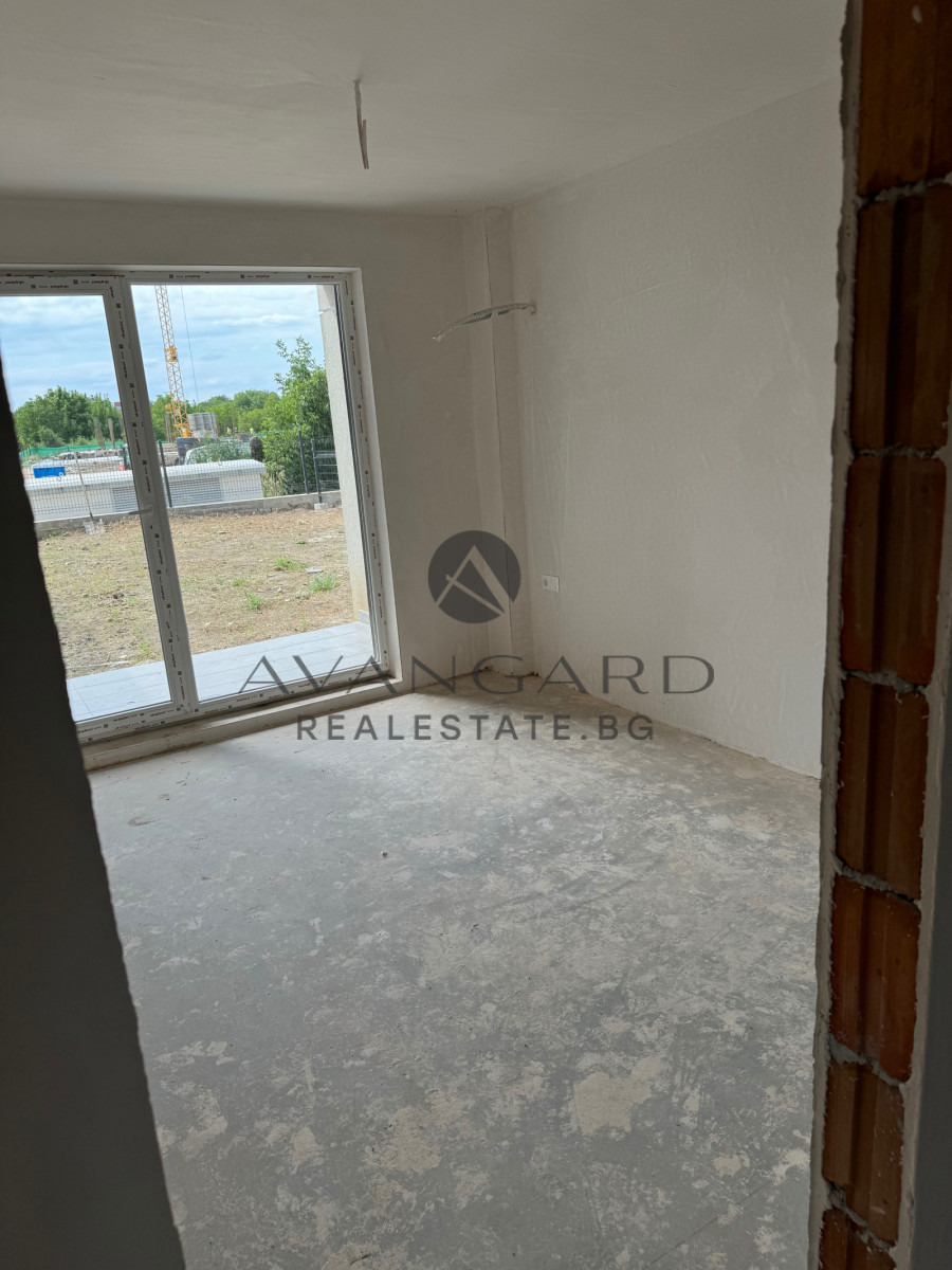 Продава 3-СТАЕН, гр. Пловдив, Остромила, снимка 2 - Апартаменти - 46845696