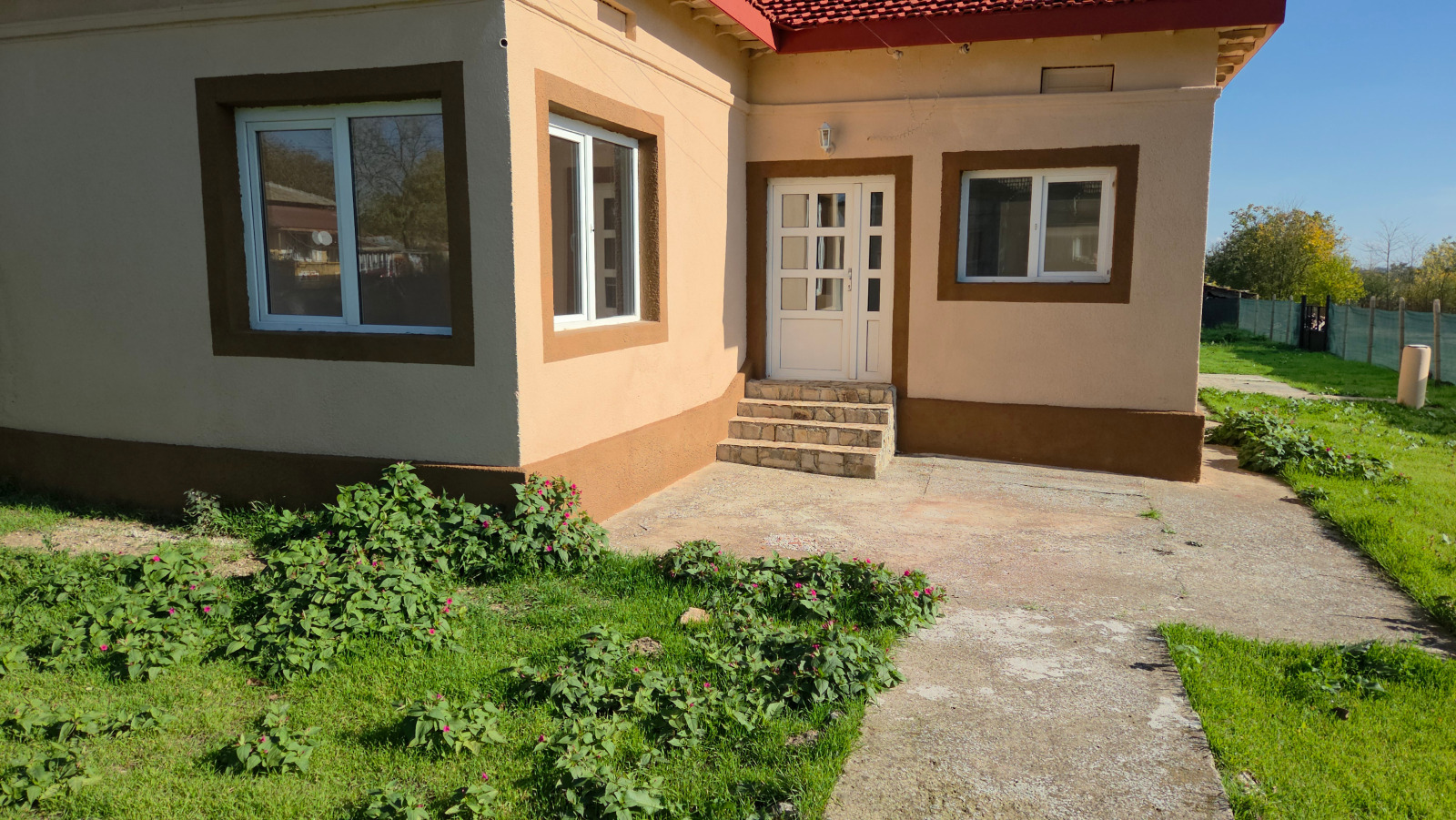 Продава КЪЩА, с. Чернооково, област Добрич, снимка 2 - Къщи - 51754211