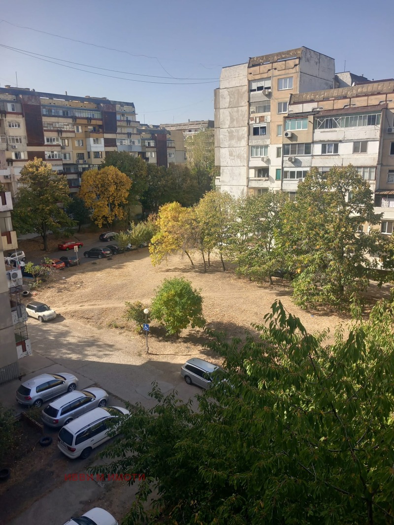Продава МНОГОСТАЕН в град Русе, Чародейка - Юг - 100 кв.м / 91 000 € » 177 980.53 лв., ВАЛЕНТИНА ПЕТРОВА - НЕДВИЖИМИ ИМОТИ