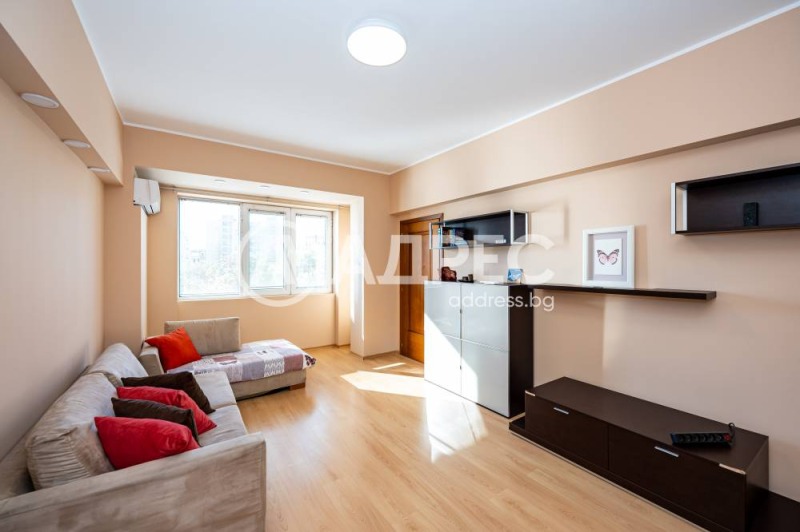 Продава  3-стаен град Пловдив , Център , 97 кв.м | 92617794 - изображение [2]
