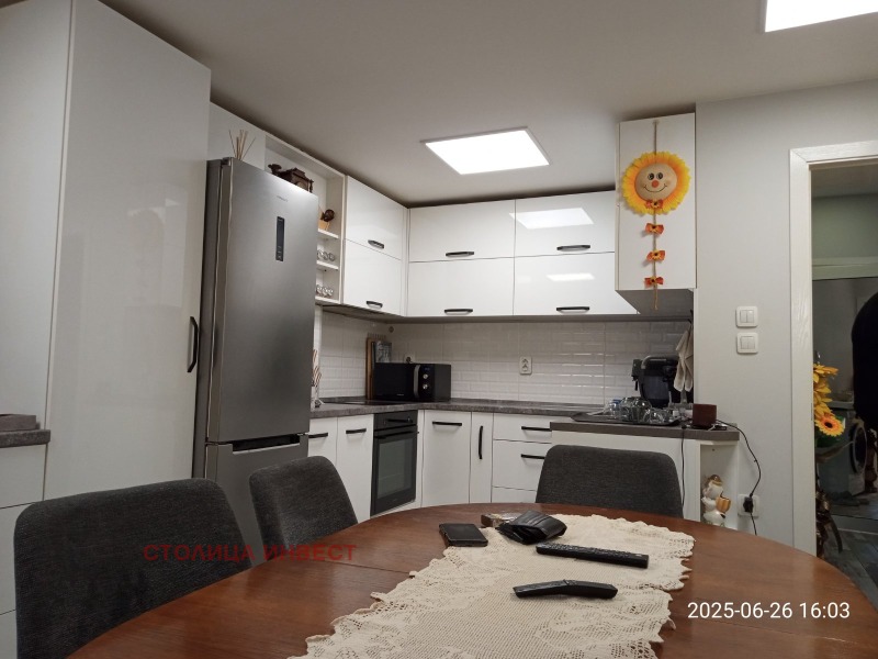 Продава  Етаж от къща град Русе , Широк център , 105 кв.м | 29178878 - изображение [2]
