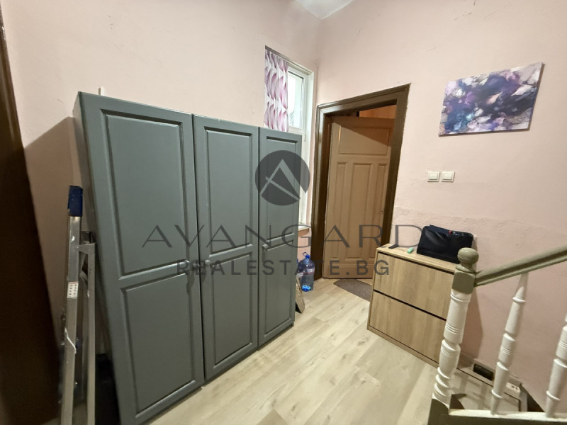 Продава ЕТАЖ ОТ КЪЩА, гр. Пловдив, Център, снимка 5 - Етаж от къща - 53465897
